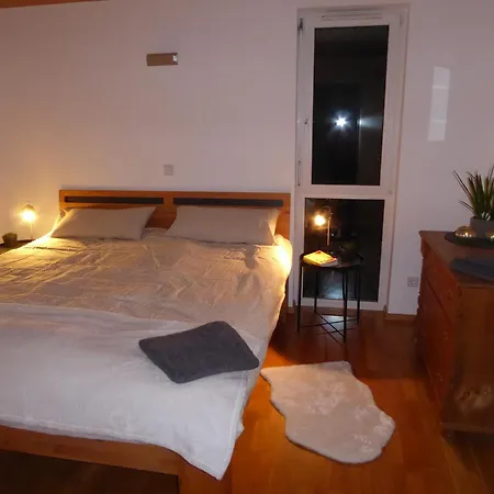 公寓 Maisonette-ferienwohnung In Feldrandlage Bergstrasse Naehe Heidelberg 贝河畔的海尔斯伯格